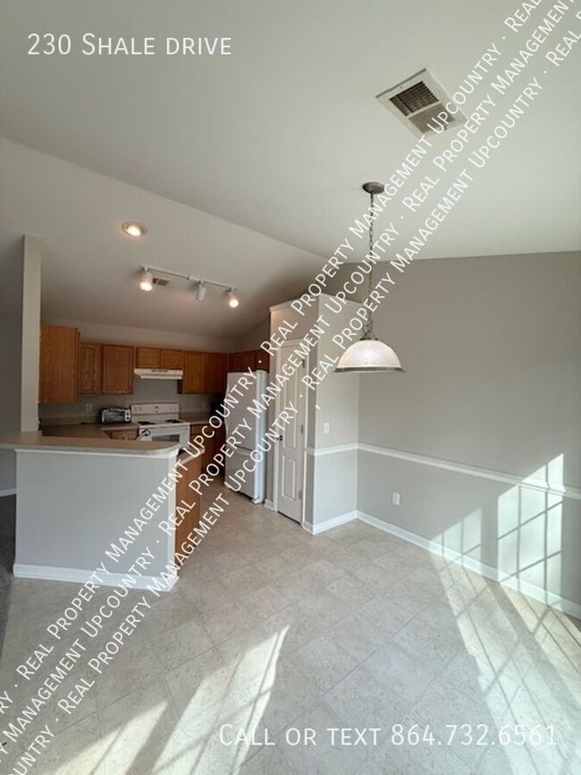 Building Photo - 230 Shale Dr