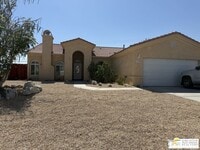 Building Photo - 12385 Sumac Dr