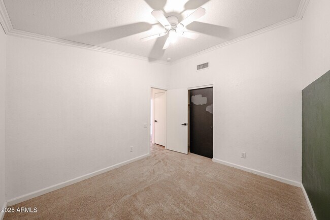 Building Photo - 6209 W Blackhawk Dr