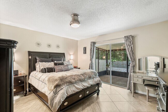 Building Photo - Gorgeous Home in Cypress Springs in Orland...