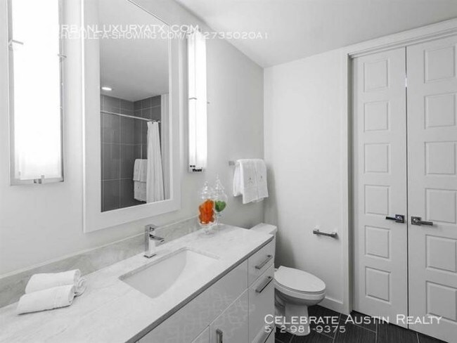Building Photo - bedroom in Austin TX 78701