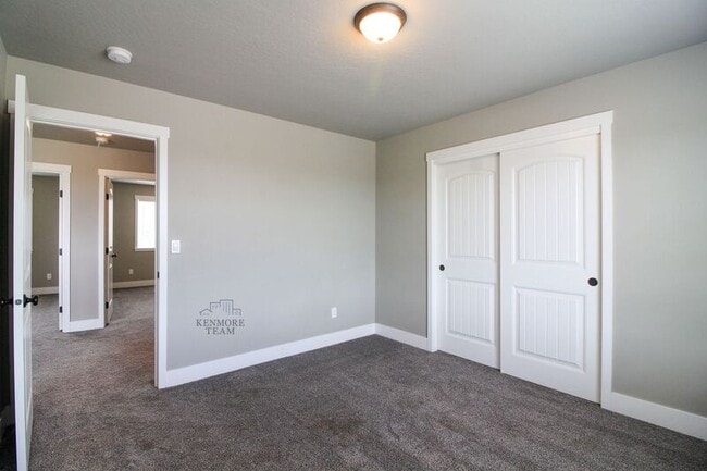 Building Photo - 4380 S Anderson Pl