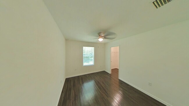 Building Photo - Charming 3 Bedroom, 2 Bathroom Home for Rent in Summerfield, FL