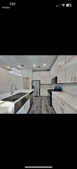 Building Photo - 4512 Brinkley St
