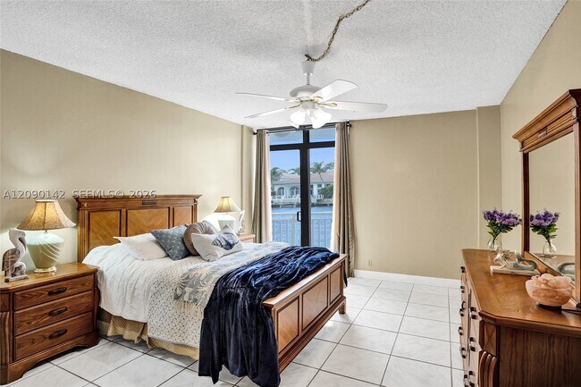 Building Photo - 1600 S Ocean Dr