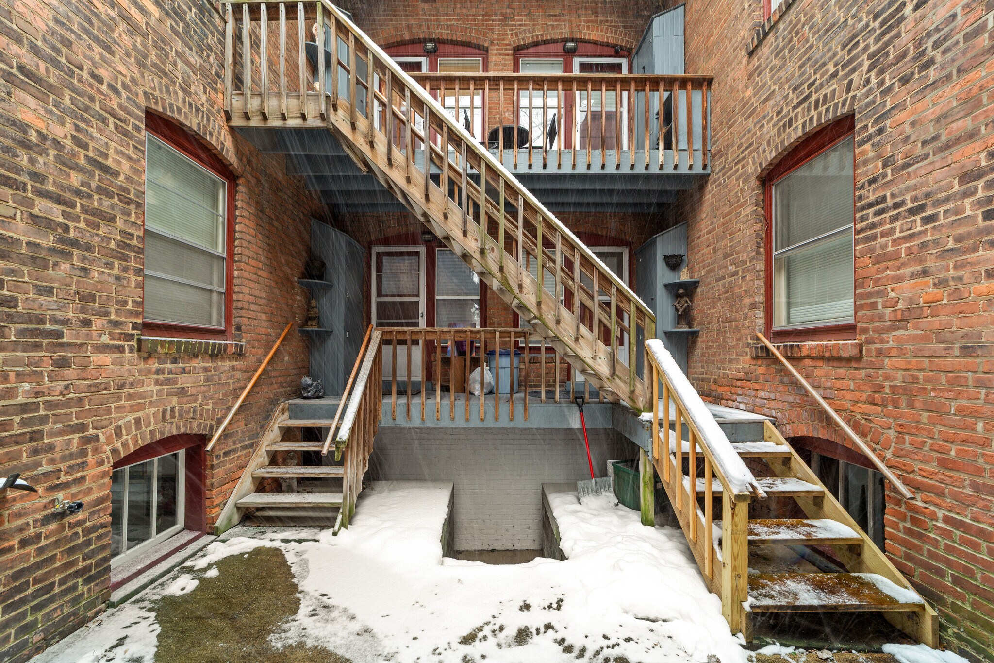 Building Photo - 14308 Superior Rd