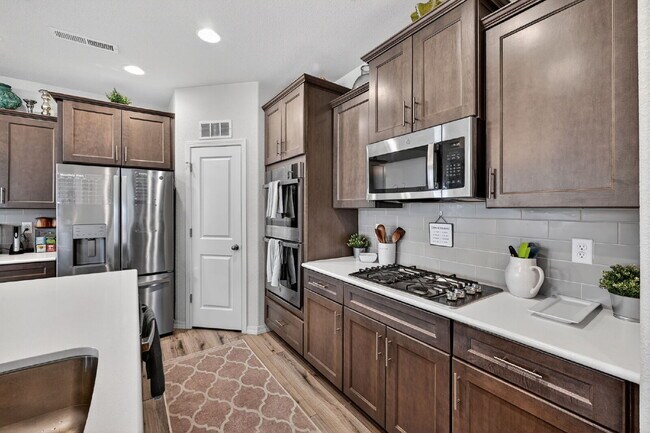 Building Photo - "Spacious 4-Bed Sanctuary with 3.5 Baths in Fountain, CO – Your Perfect Home Awaits!"
