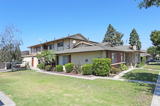 Primary Photo - 16941 Gothard St