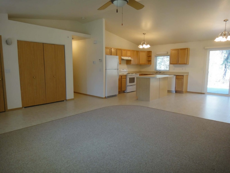 Building Photo - 801 Turner Dr