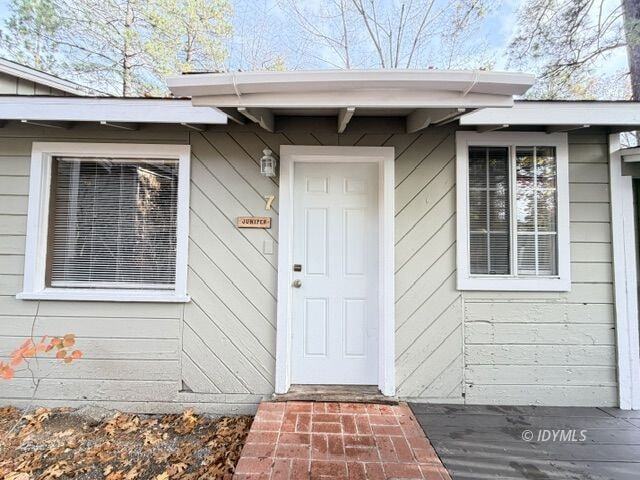 Primary Photo - 54605 N Circle Dr