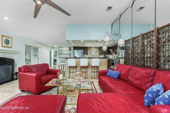 Building Photo - 1157 Creeks Edge Ct