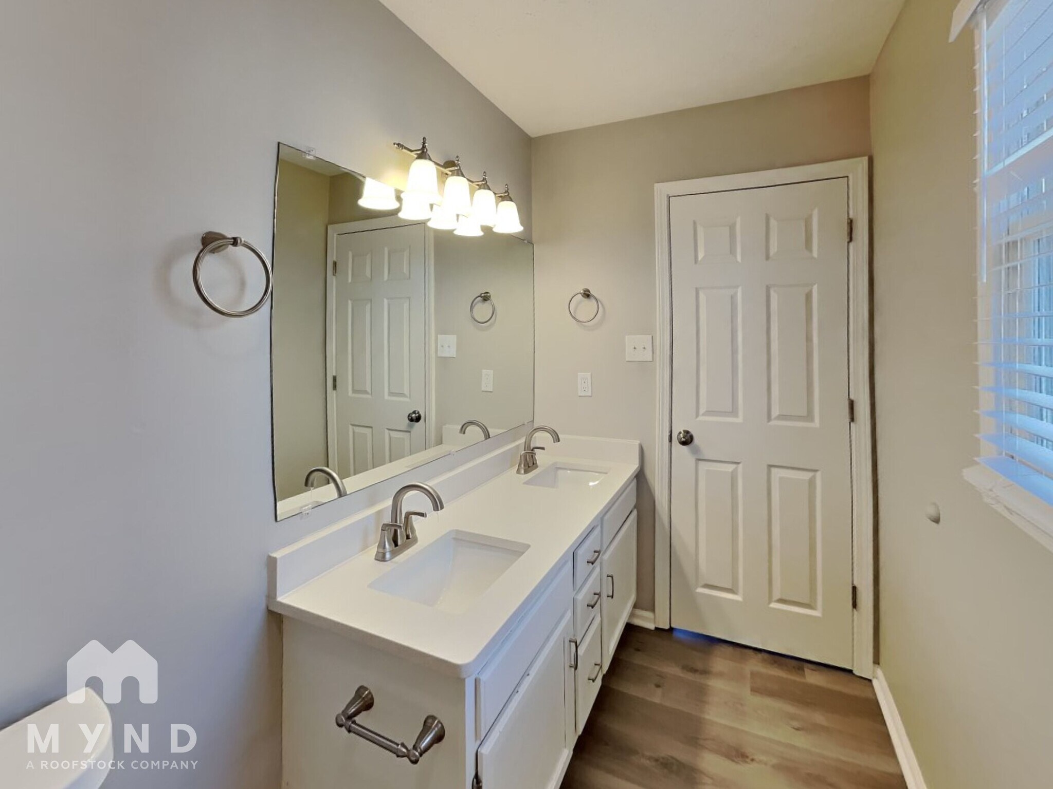 Building Photo - 6040 Buell Ln