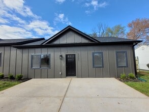 Building Photo - 1214 Pearl St