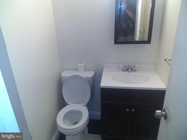 Building Photo - 5407 Fallriver Row Ct