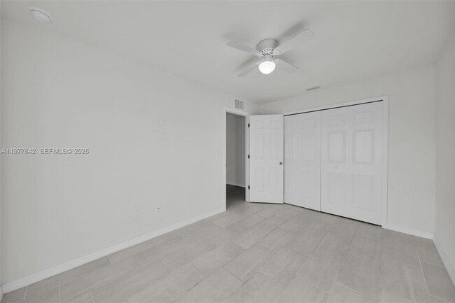 Building Photo - 614 SW 3rd Ct