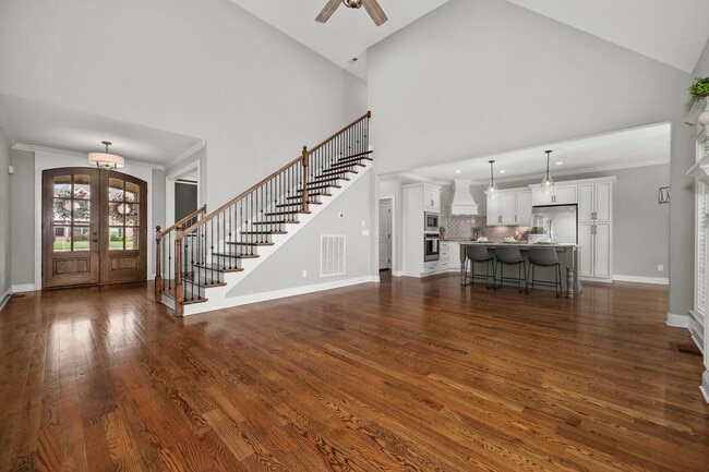 Building Photo - Luxury Home For Rent