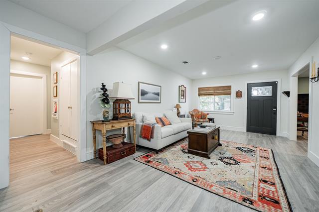 Building Photo - 3211 Crest Ridge Dr