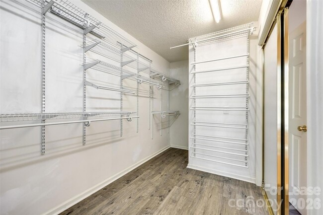 Building Photo - 8530 Walsham Dr
