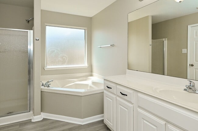 Building Photo - 6823 Garnet Trail Ln