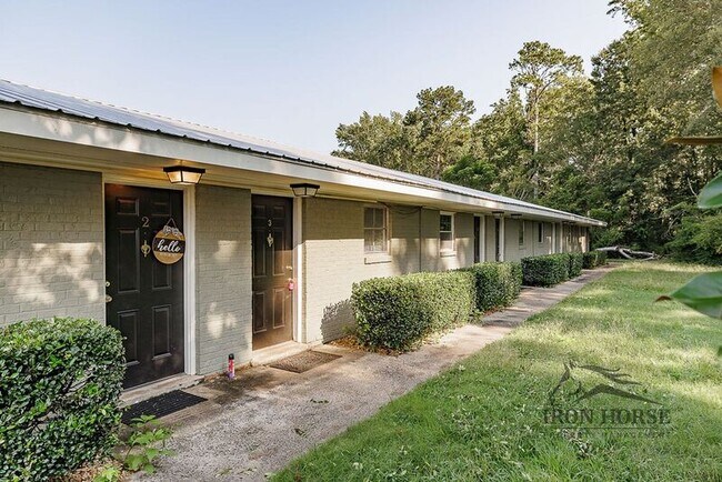 Building Photo - 550 Macon Hwy