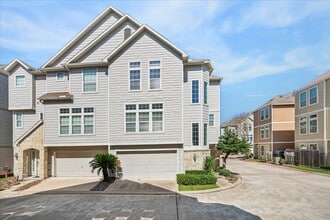 Building Photo - 3319 Leading Point Dr