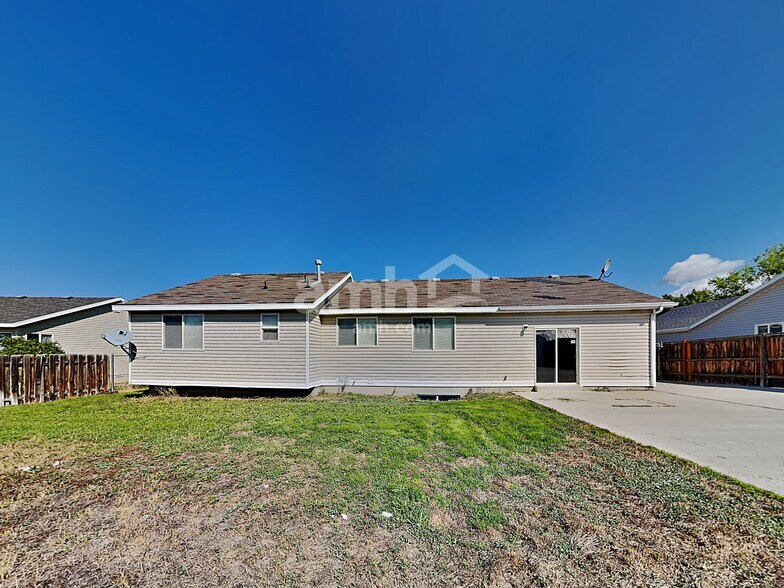Building Photo - 468 E 1480 N