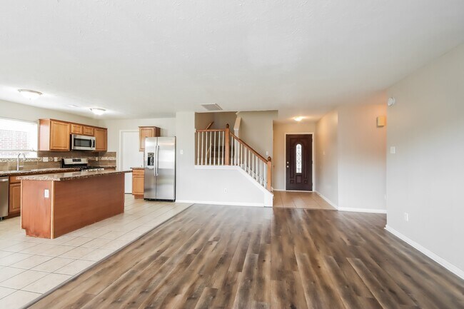 Building Photo - 19410 Pine Cluster Ln