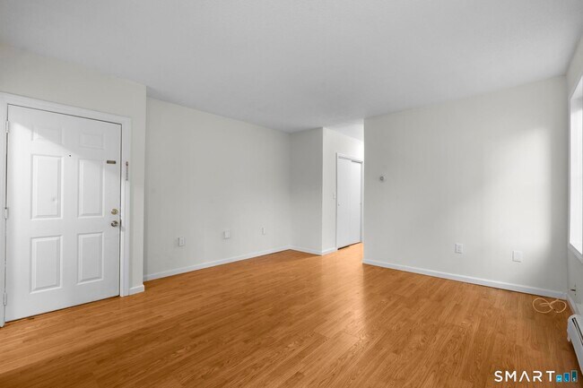 Building Photo - 18 Kelley St