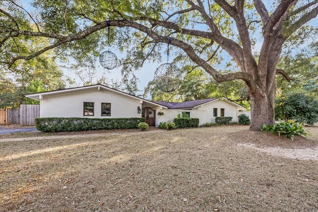 Building Photo - Mid-Century Home in Killearn Estates