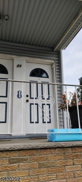 Building Photo - 71 Crystal St