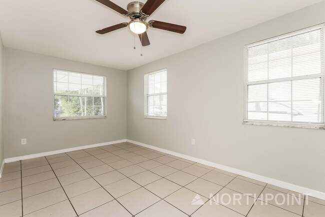 Building Photo - 3 BR/1BA | Newly Renovated Single Family Home | 1-Car Covered Parking | Gated backyard