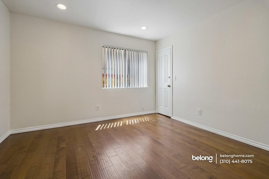 Building Photo - 4132 Lost Springs Dr