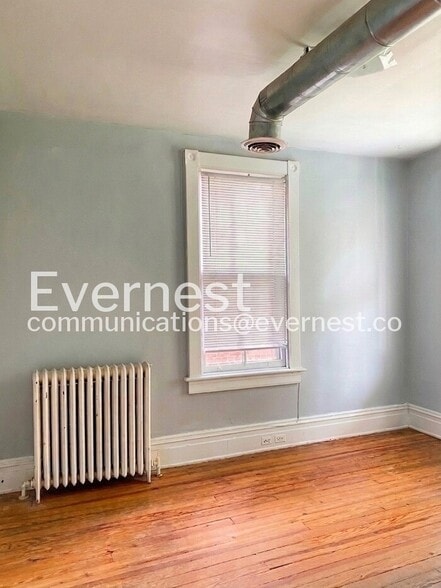 Building Photo - 2207 W Grace St