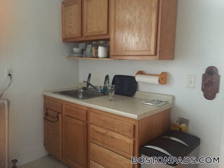 Building Photo - 1375 Commonwealth Ave