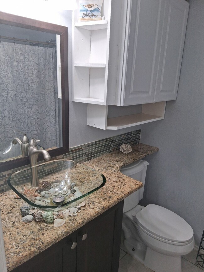 Building Photo - 11949 Termini-San Luis Pass Rd