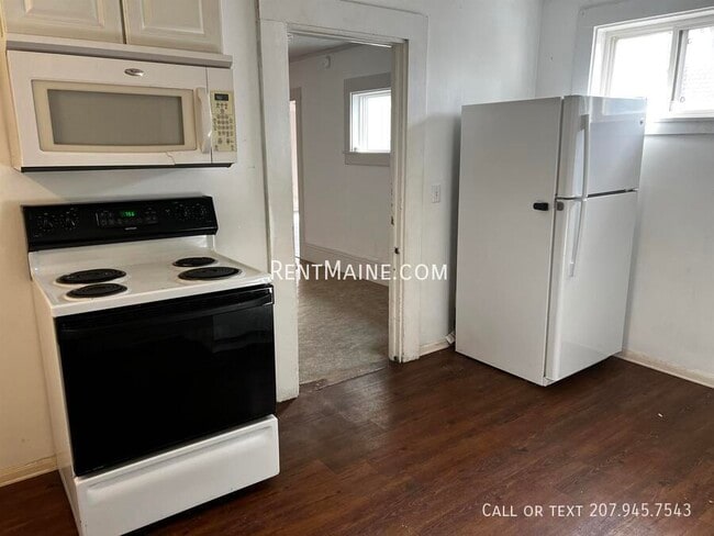 Building Photo - 57-59 Holyoke St