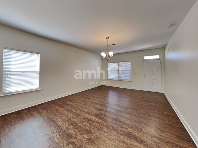 Building Photo - 248 Makenna Dr