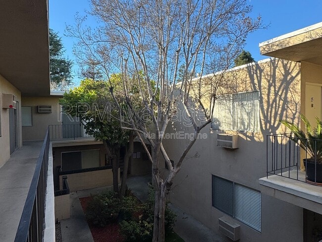 Building Photo - 4350 Troost Ave