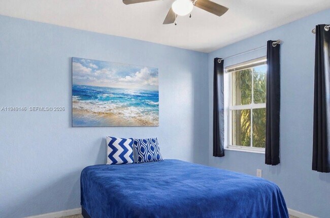 Building Photo - 16290 SW 47th Manor