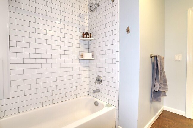 Building Photo - 169 Ogden Ave.