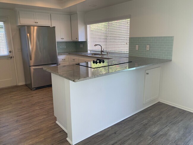 Building Photo - Pool Home with Fireplace & 2-Car Garage