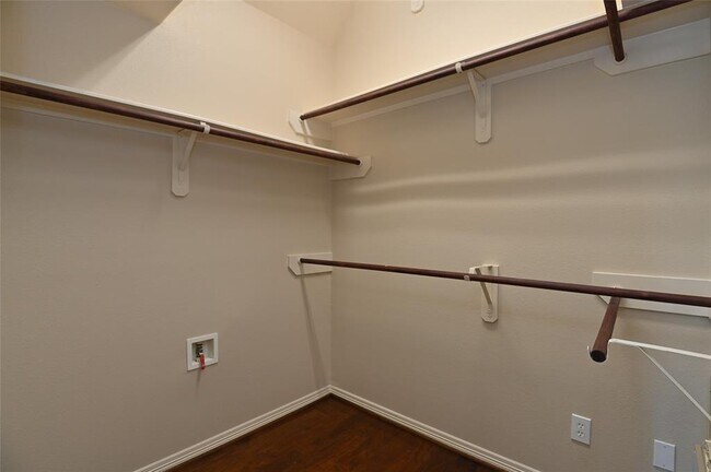 Building Photo - 5215 Field Briar Ln