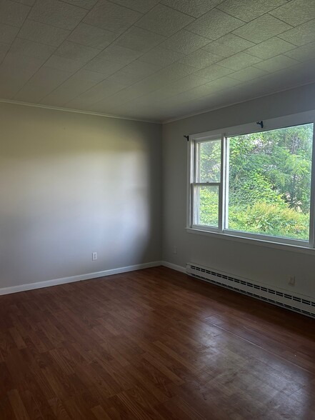 Building Photo - 103 Shultz Dr