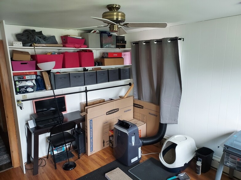 Second bedroom. - 1145 Cleveland Dr