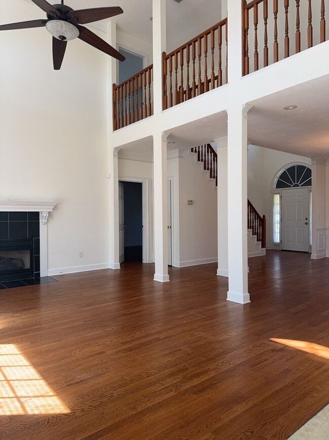 Building Photo - Beautiful Home in Martinez!