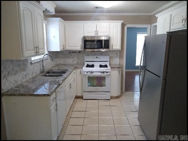 Building Photo - 8 Flourite Ct
