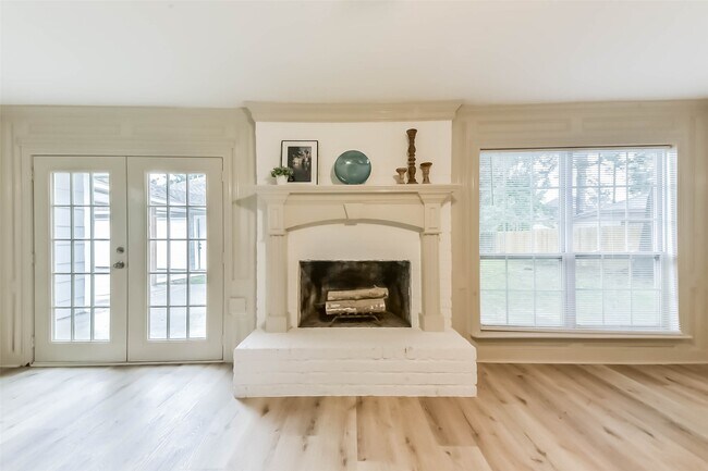 Building Photo - 4214 Brightwood Dr