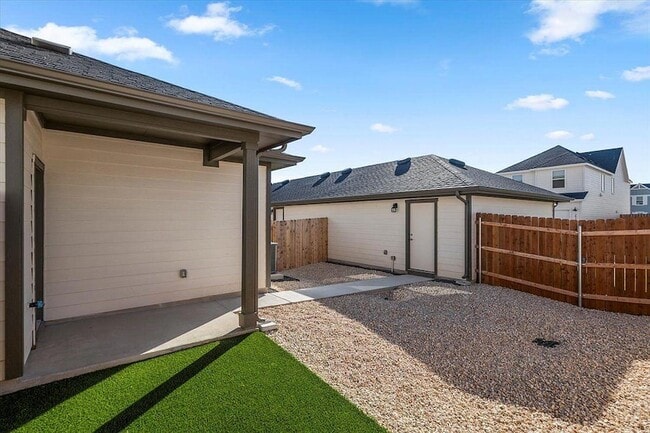 Building Photo - 2517 Violet Theo Ln