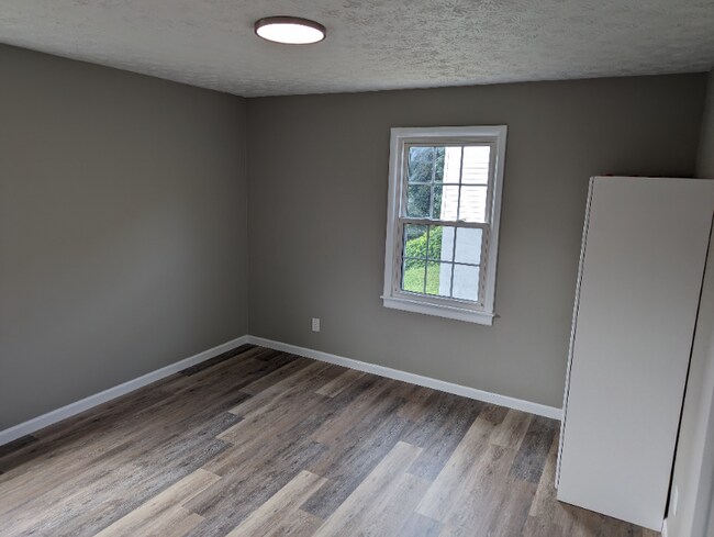 Building Photo - 1114 Irene Ave