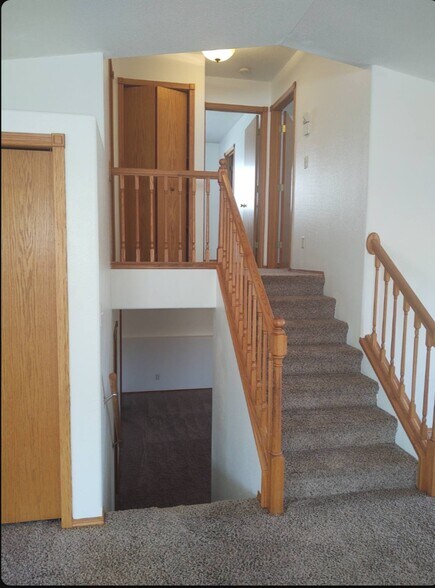 Building Photo - 3029 Stonewall Dr